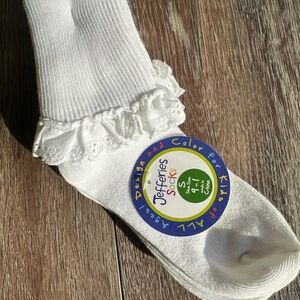 Jefferies Socks White Lace Trim Socks